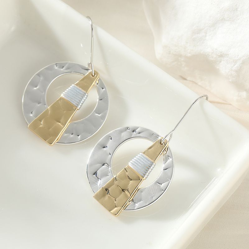 Minimalist Geometric Two-Color Women's Earrings, Versatile Style